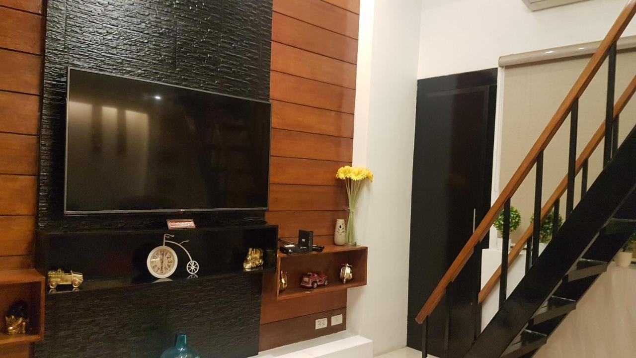 מנילה Rsp @ One Palmtree Villa מראה חיצוני תמונה